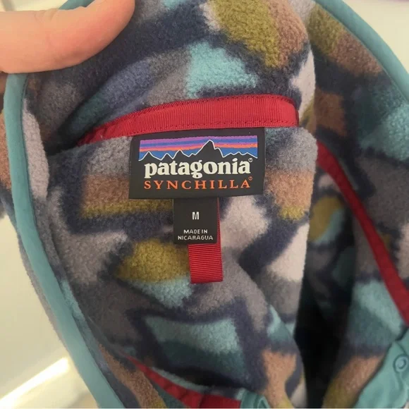Patagonia fleece - brand new barely worn perfect condition size medium - Picture 5 of 5
